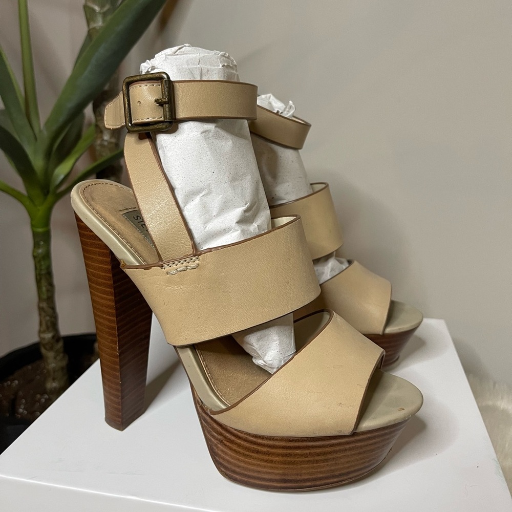Size 7 Steve Madden Leather Strappy Block Heels